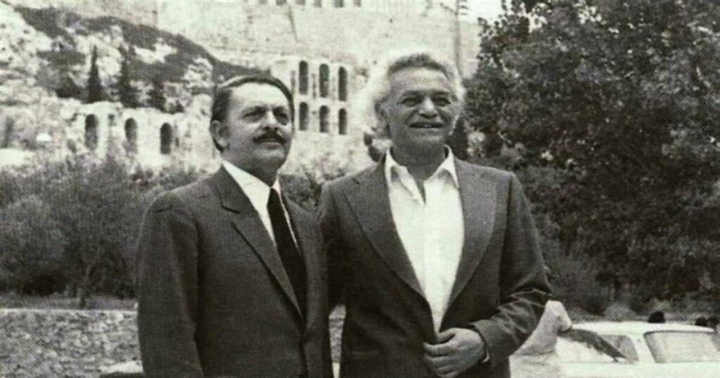 Σαν σήμερα, 30 Απριλίου 2011: “Έφυγε” ο Λάκης Σάντας, ο άνθρωπος που κατέβασε τη σβάστικα από την Ακρόπολη