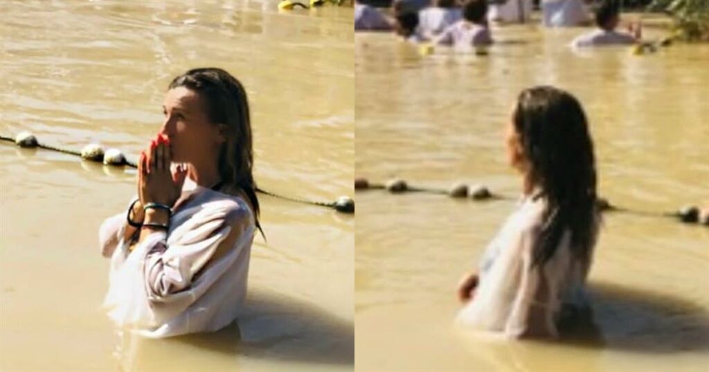 Πηγή Δεβετζή: Οι συγκλονιστικές φωτογραφίες από τη βάφτισή της στον Ιορδάνη Ποταμό – «Μόνο αγάπη και πίστη»