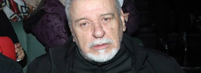 Τάσος Χαλκιάς: «Έτρωγα ξύλο από τον πατέρα μου – Είπε “αυτόν εδώ, τον δέρνω μόνο εγώ”»
