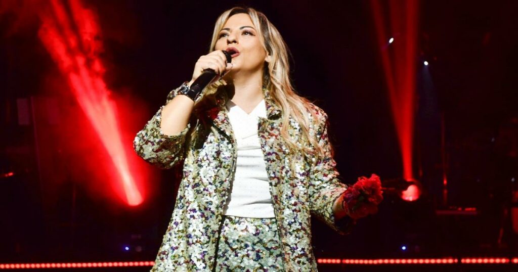 Τζένη Κατσίγιαννη: Πού τραγουδάει σήμερα Κυριακή του Πάσχα η τραγουδίστρια που γκρέμισε το TikTok