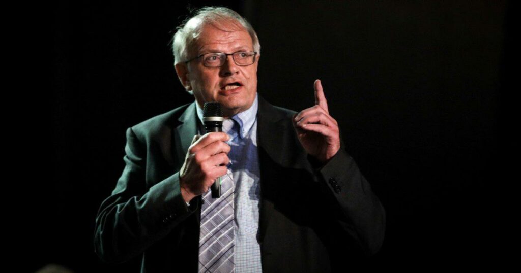 Κρήτη: Η αυστηρή προειδοποίηση του Τσελέντη μετά τον σεισμό των 5,7 Ρίχτερ – Τι είπε