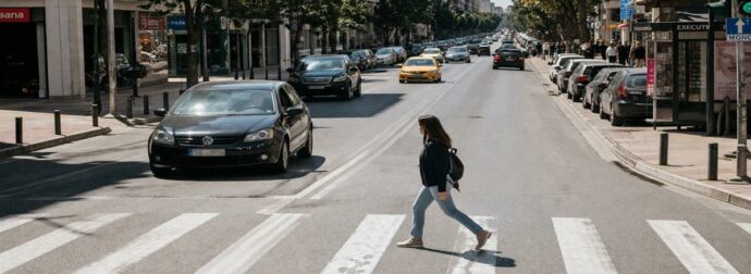 Όσοι χαιρετούν τους οδηγούς που τους αφήνουν να περάσουν έχουν 8 συγκεκριμένα χαρακτηριστικά προσωπικότητας