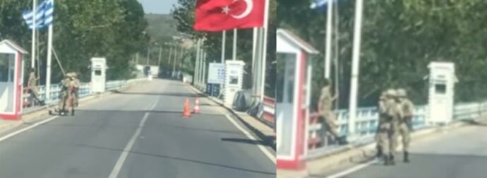 Συγκίνηση στον Έβρο: Η στιγμή που στρατιώτης βοηθάει να ξεδιπλωθεί μπλεγμένη ελληνική σημαία