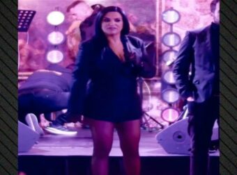 Η Δήμητρα Κατσαφάδου ανέβασε βίντεο από το meeting της εταιρείας και όλοι έμειναν άφωνοι με τα καλλίγραμμά πόδια της