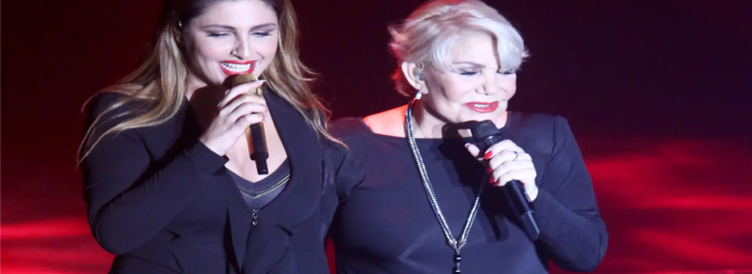 Έλενα Παπαρίζου: Μόλις μαθεύτnκε ο λόγος που δεν πήγε στην κηδεία της Μαρινέλλας