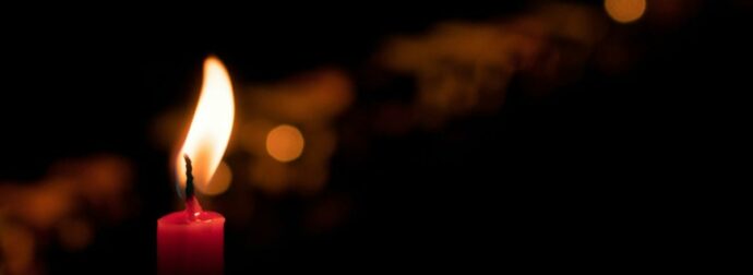 Θρήνος στη μουσική σκηνή: Έφυγε πρόωρα από τη ζωή τραγουδίστρια