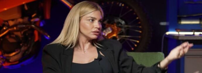 Χατζηθεοδώρου: Η απρόσμενη αποκάλυψη για την προσωπική της ζωή – Τα μηνύματα που ανακάλυψε και η αντίδρασή της