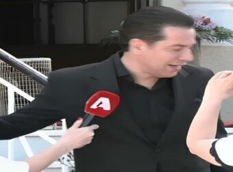 Το τελευταίο αντίο στη Γωγώ Μαστροκώστα αυτή την ώρα: Καταρρακωμένος ο Χάρης Σιανίδης δεν άντεξε και…###