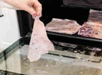 Το μυστικό της γιαγιάς για τον απόλυτο καθαρό φούρνο. Γλίτσες, λάδια, βρωμιές εξαφανίζονται