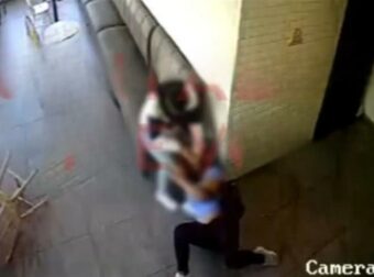 Ηράκλειο: Σοκαριστική επίθεση σε καφετέρια – Άρπαξε την πρώην σύντροφό του από τον σβέρκο και την τράβηξε από τα μαλλιά