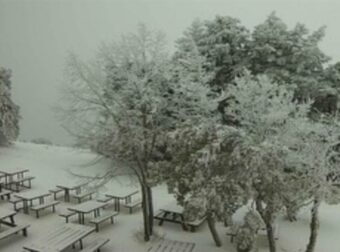 Ο καιρός «τρελάθηκε»: Χιόνια τον Μάιο σε Παρνασσό, Σέλι, Ορεινή Κορινθία, Δράμα και θερμοκρασίες κάτω από το μηδέν