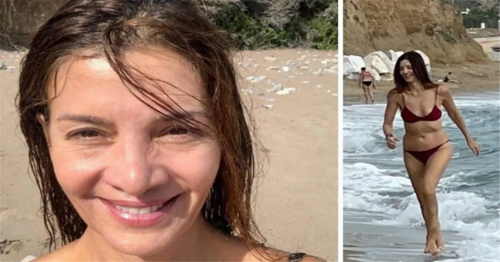 Η Κατερίνα Λέχου ποζάρει με μαγιό στα 59 και αποκαλύπτει πώς εξαφανίζει το λίπος