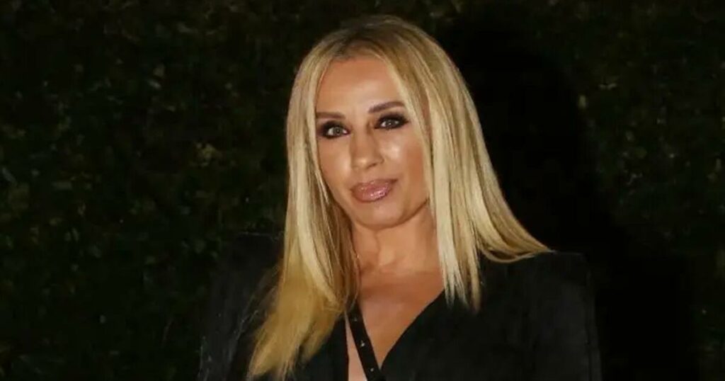 Γωγώ Μαστροκώστα: Ιδιαίτερα κρίσιμη η κατάσταση της υγείας της – Οι νέες πληροφορίες ότι επιδεινώθηκε
