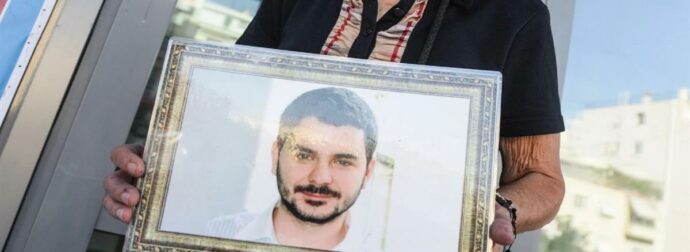 «Άνοιξε το βρώμικο στόμα σου,να πάμε να μαζέψουμε τα κοκαλάκια του παιδιού μου»: Ξεσπά η μητέρα του Μάριου Παπαγεωργίου
