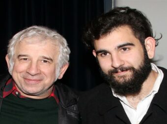 Δημήτρης Φιλιππίδης: «Γκρεμίστηκε η εικόνα του πατέρα μου – Ακόμη και σήμερα δεν τον αναγνωρίζω. Σκέφτηκα να τον παρατήσω»