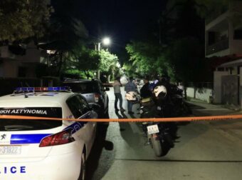 Τραγωδία στον Χολαργό: 57χρονος αυτοκτόνησε αφού πρώτα πυροβόλησε τη γυναίκα του – Ποια η κατάστασή της