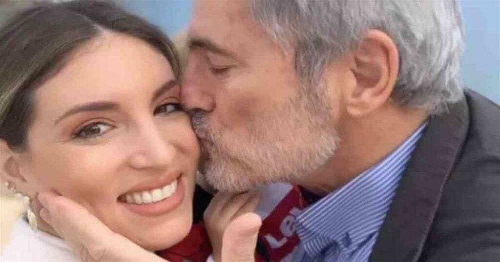 Γιατί δεν πήγε τελικά ο πατέρας της Αθηνάς Οικονομάκου στον γάμο με τον Μπρούνο Τσερέλα