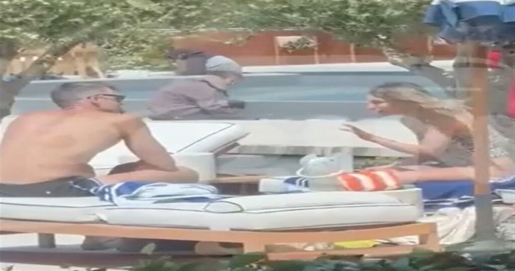 Δεν είδαν τις κάμερες και έγιναν βούκινο:  “Πλακώθnκαν” στις ξαπλώστρες, μπροστά σε όλο τον Κόσμο, Αθηνά Οικονομάκου και Μπρούνο Τσερέλα