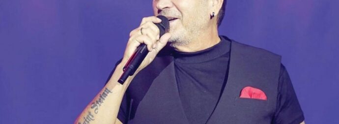 Ξύλο σε εμφάνιση του Σταμάτη Γονίδη: «Βγάλε τον έξω ρε, βγάλε τον έξω…» – Βίντεο από τη συμπλοκή