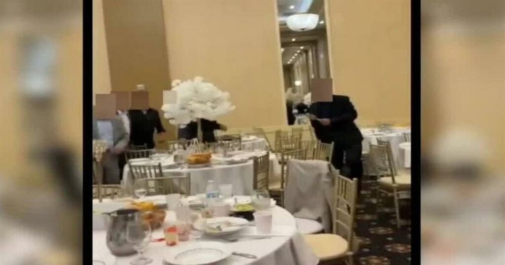 Κακός χαμός σε γαμήλια δεξίωση: Η ομαδική συμπλοκή οικογενειών σε διαμάχη, οι πανικόβλητοι καλεσμένοι και το βίντεο της ντροπής