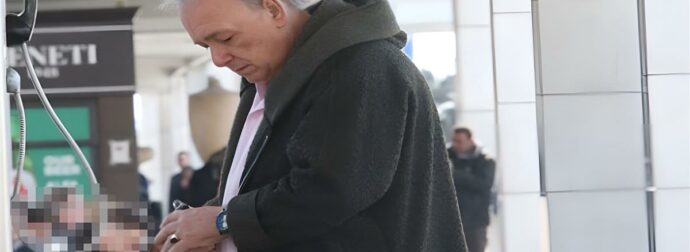 ΣΤΟ ΝΟΣΟΚΟΜΕΙΟ Ο ΑΝΔΡΕΑΣ ΜΙΚΡΟΥΤΣΙΚΟΣ###