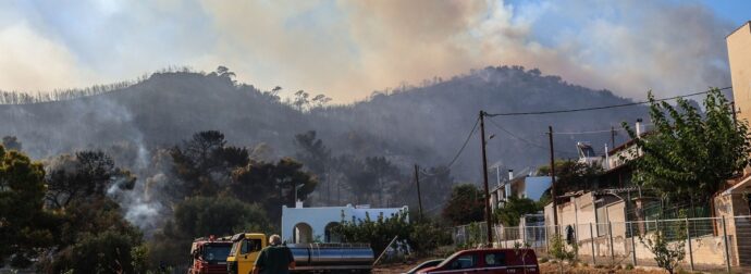 Τραγωδία στη Σαλαμίνα: Ζευγάρι ηλικιωμένων οι δύο νεκροί – 473 απεγκλωβισμοί από θαλάσσης