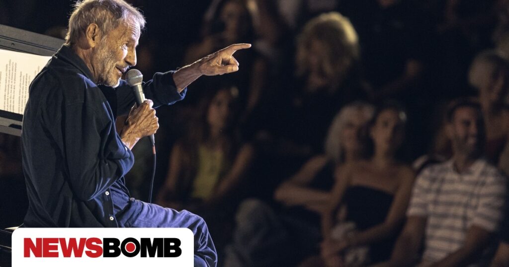Σταύρος Ξαρχάκος: «Ταξίδι στο φως» στον Λυκαβηττό – Βίντεο από τις πρόβες του Μπάμπη Στόκα