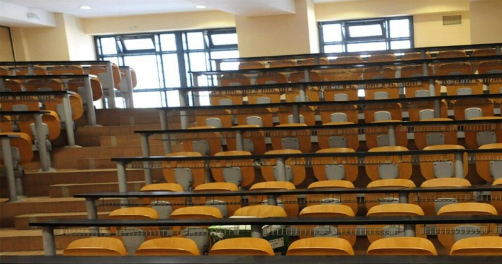Σε επιφυλακή το Πανεπιστήμιο Πατρών για όσους αντιγράφουν με τη βοήθεια της τεχνητής νοημοσύνης – Στο επίκεντρο τα «έξυπνα» γυαλιά και οι «ψείρες»