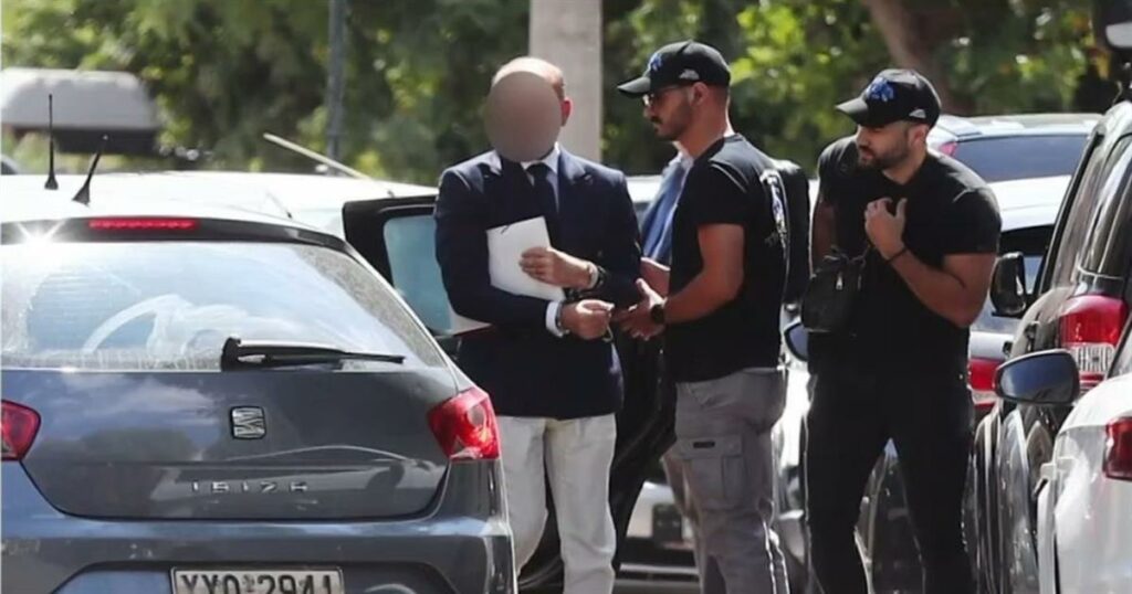 Άλλοθι με κολονοσκόπηση έχτιζε ο γιατρός του Μαζωνάκη – ΑΥΤΟ ΕΙΝΑΙ το έγγραφο που εξετάζει η ΕΛ.ΑΣ. (Φωτογραφία)