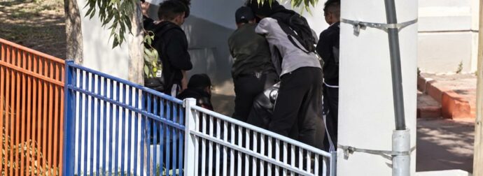 Βίντεο ντοκουμέντο: «Θα σας κόψω τα χέρια», φέρεται να φώναζε δασκάλα σε μαθητές νηπιαγωγείου (video)