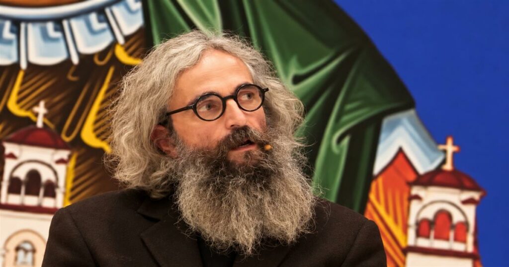 Άρης Σερβετάλης: «Αν εμφανιστεί ο Χριστός θα του πω να με πάρει στο Βασίλειο του Θεού» (video)